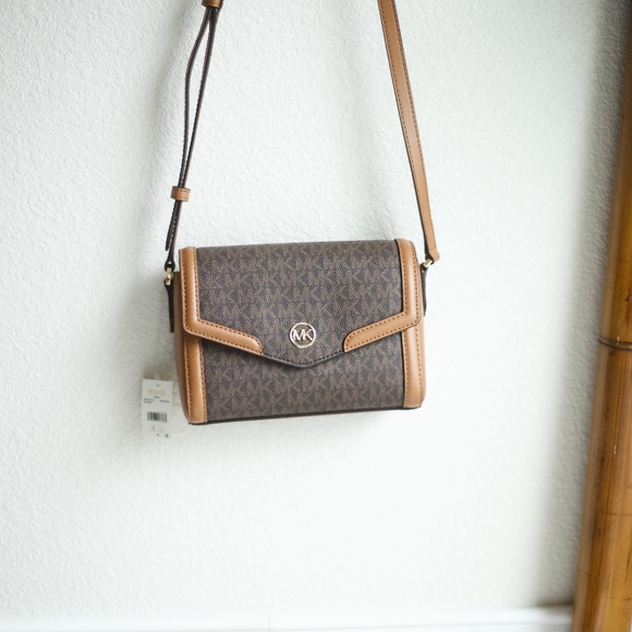 MK Michael Kors Logo Freya Brown Acorn Crossbody Bag NEW - Picture 4 of 15